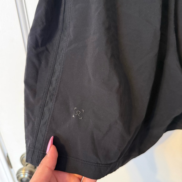 Lululemon Pace Breaker Black Athletic Shorts 7” - Picture 3 of 5